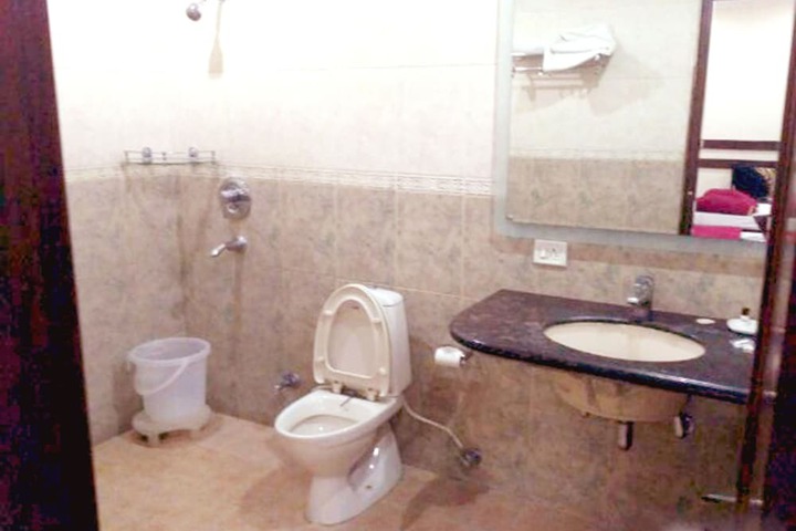 Room 20 of 32
