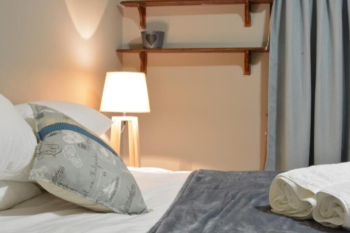 Room 10 of 48