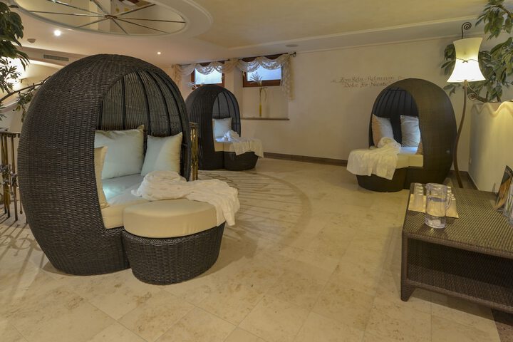 Spa 52 of 100