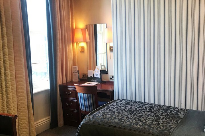 Room 14 of 113