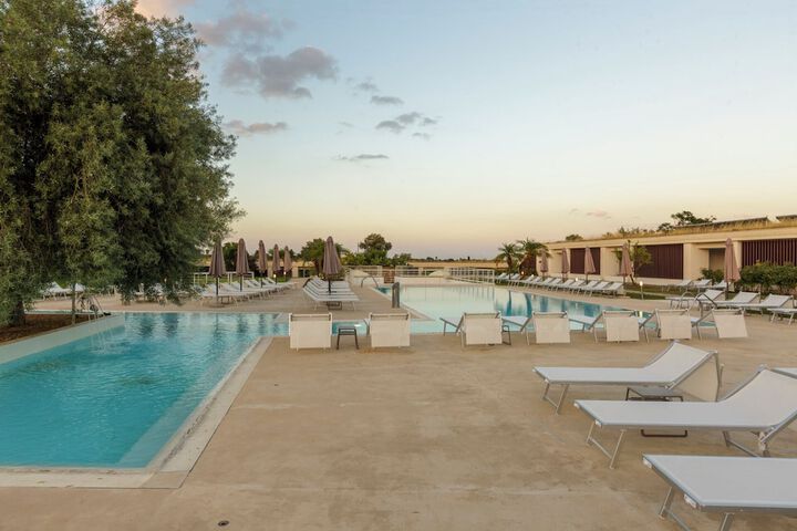 Pool 14 of 41