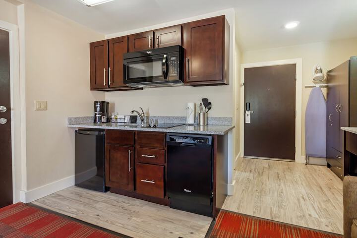 Private kitchenette