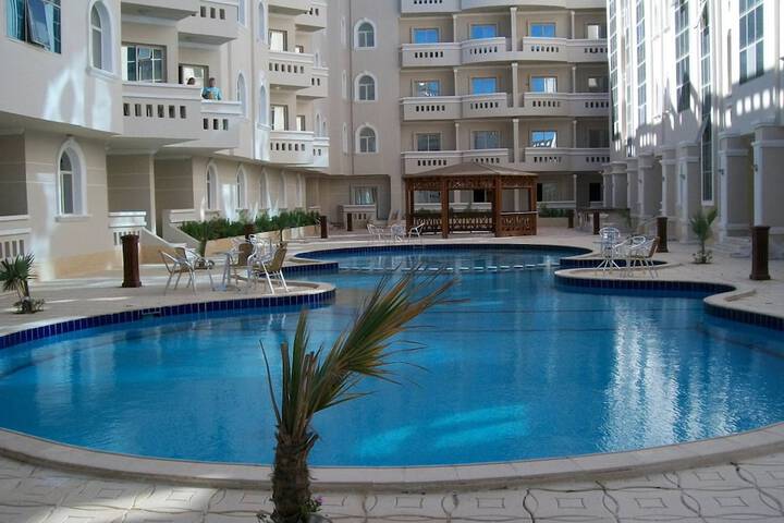 Pool 23 of 29
