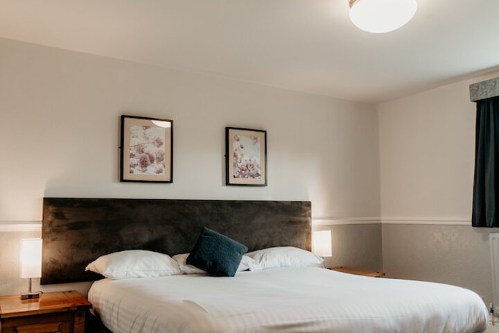 Room 12 of 43