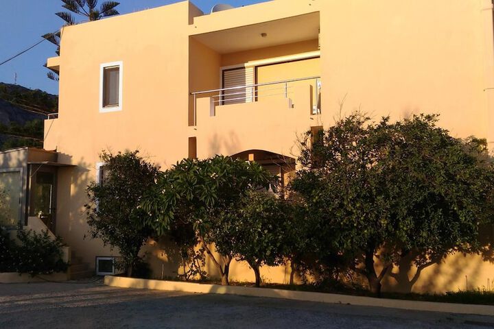 Hotel Entry