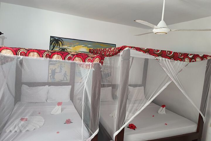 Room 4 of 35