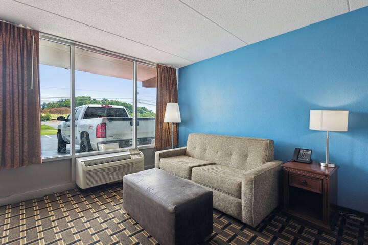 Room 7 of 34