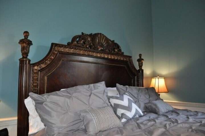 Room 5 of 20