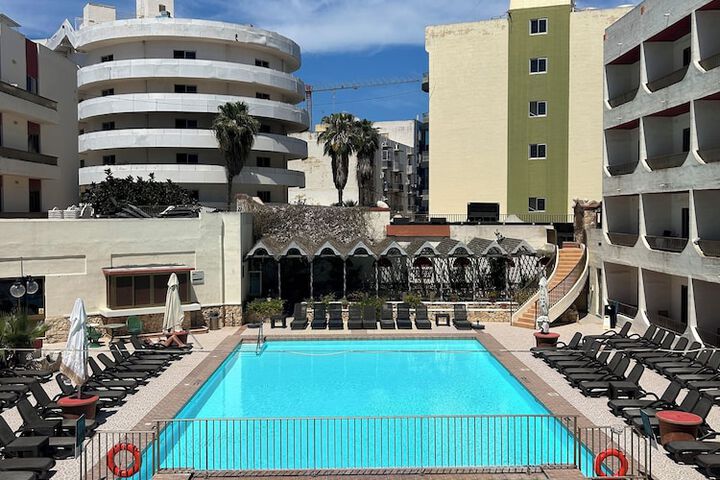 Pool 42 of 53