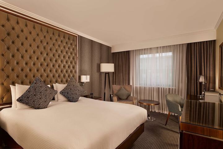 Room 21 of 46