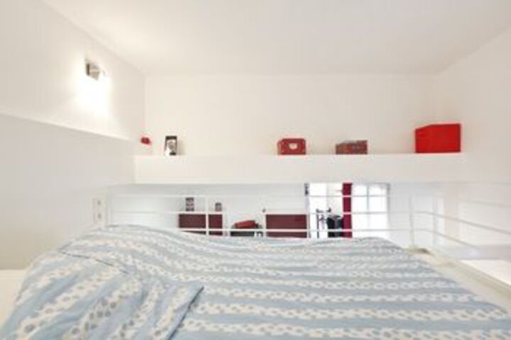 Room 21 of 83