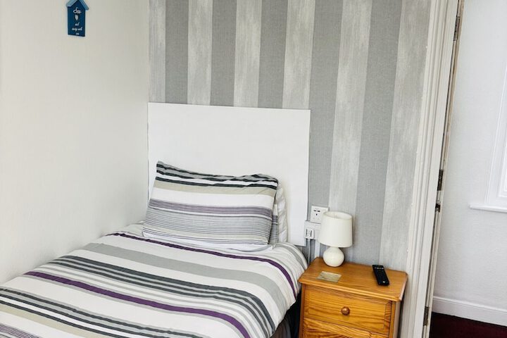 Room 5 of 88