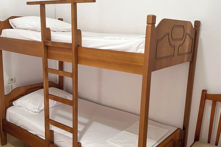 Room 14 of 41