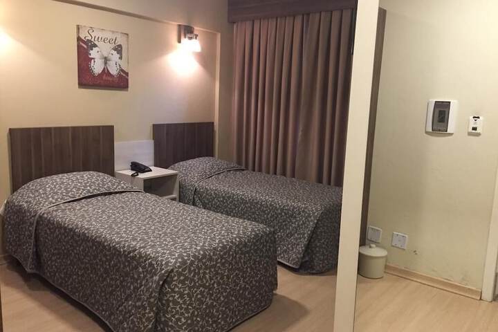 Room 15 of 38