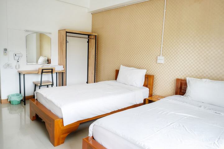 Room 14 of 30