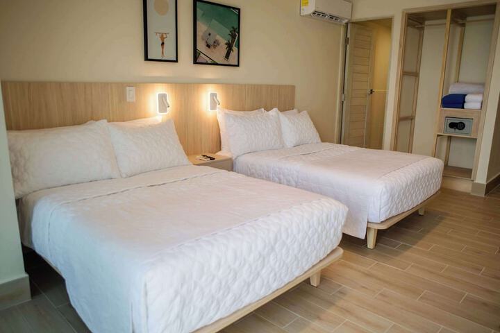Room 10 of 83