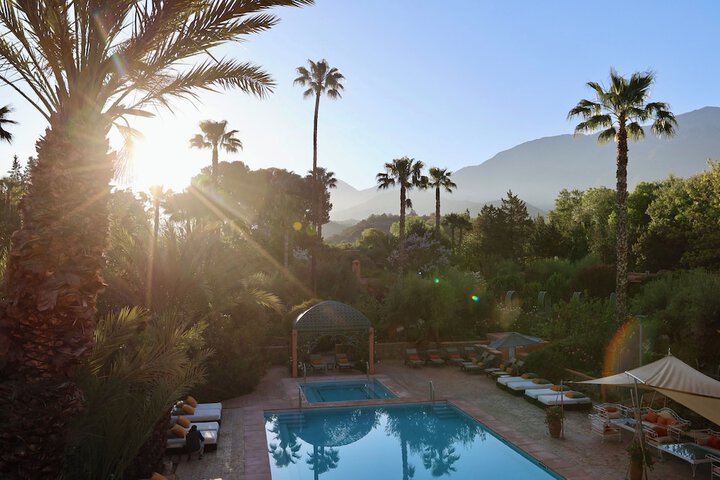 Hotel Pool