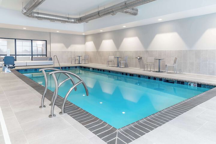 Pool image of Homewood Suites Holland