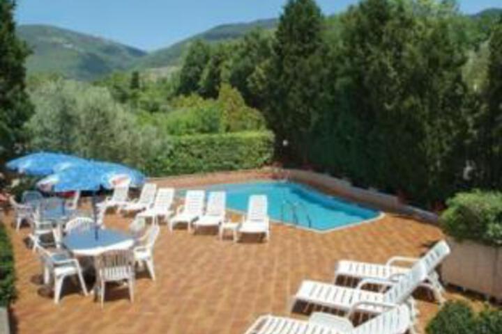 Pool 3 of 3