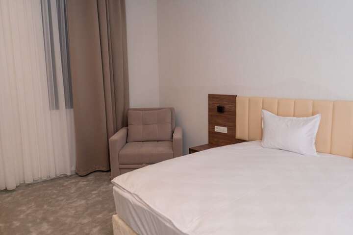 Room 11 of 45