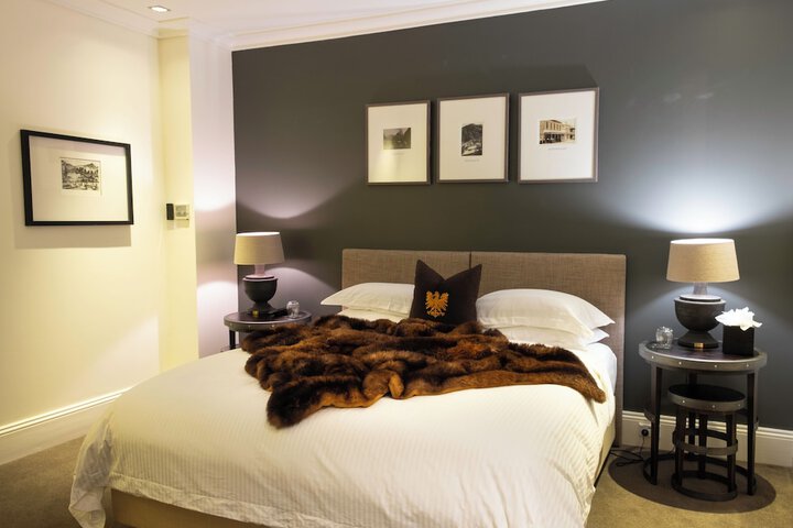 Room 14 of 63