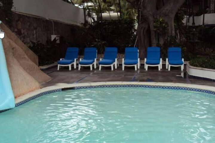 Pool Hotel