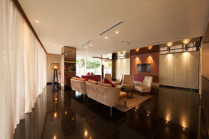 Hotel Interior 9 of 47