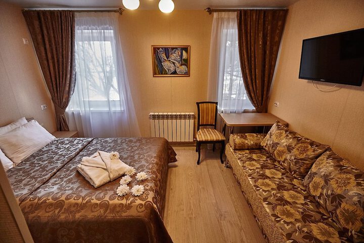 Room 16 of 48