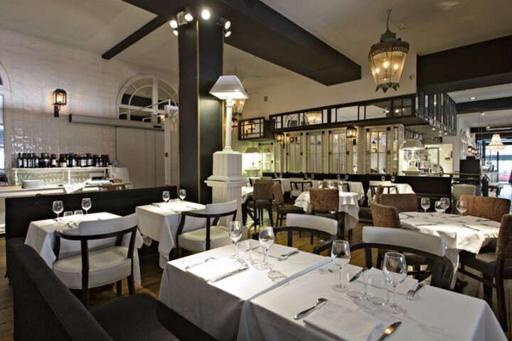 Dining 44 of 55