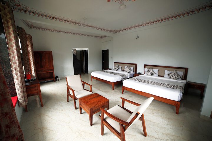 Room 8 of 48