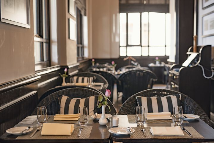 Dining 49 of 72