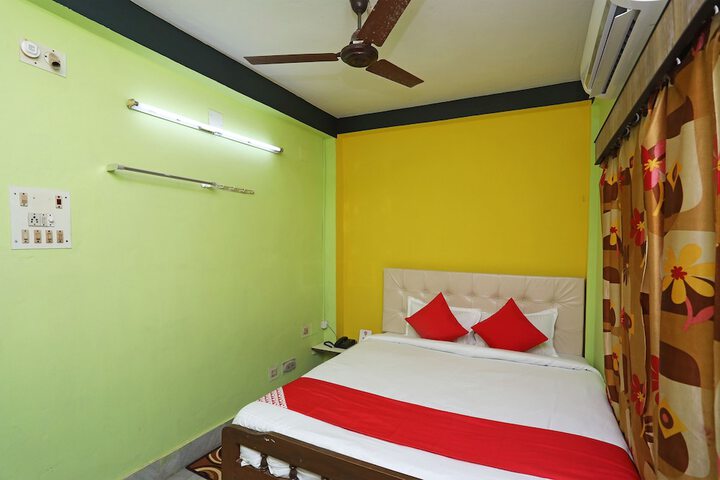 Room 8 of 20