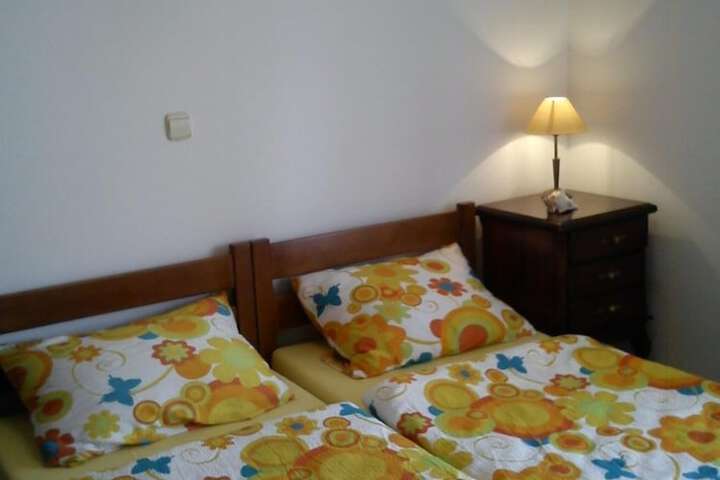 Room 2 of 51