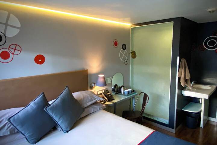 Room 14 of 55