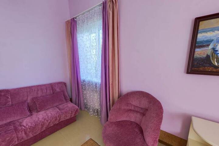 Room 9 of 39