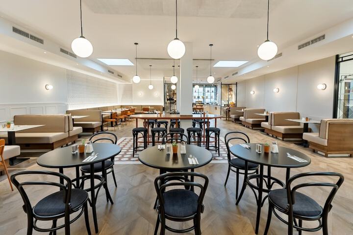 Breakfast area