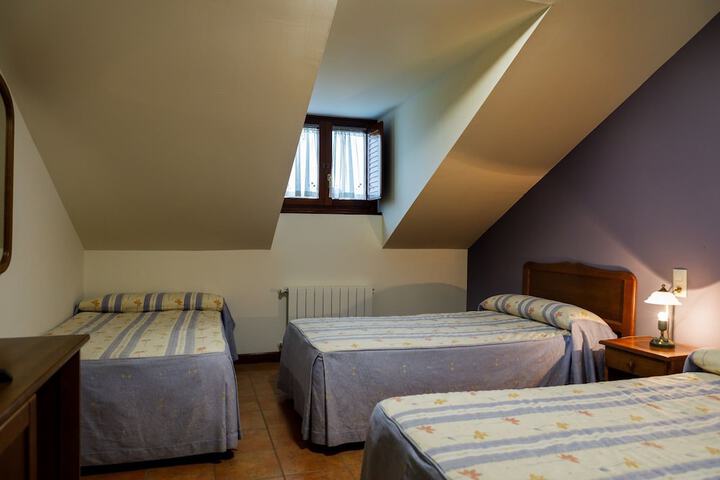 Room 10 of 50