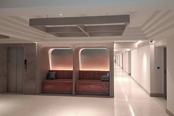 Ballroom/Hall 65 of 74