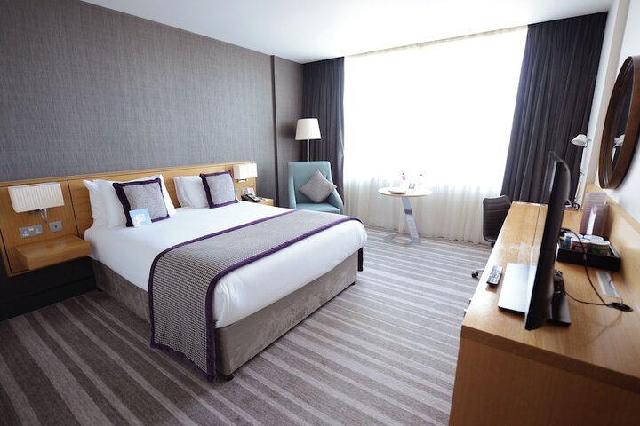 Room 3 of 150