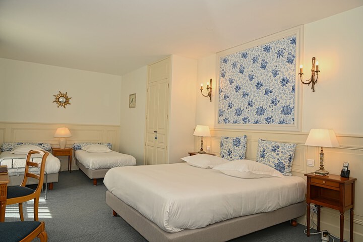 Room 46 of 75