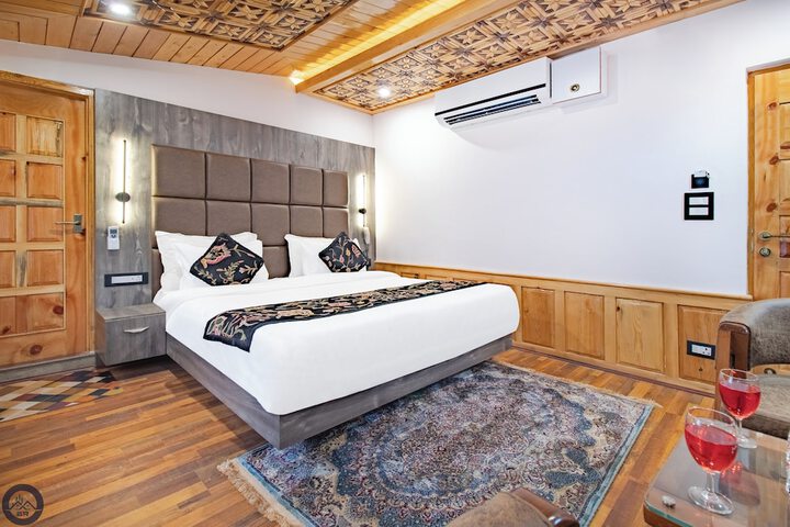 Room 7 of 31