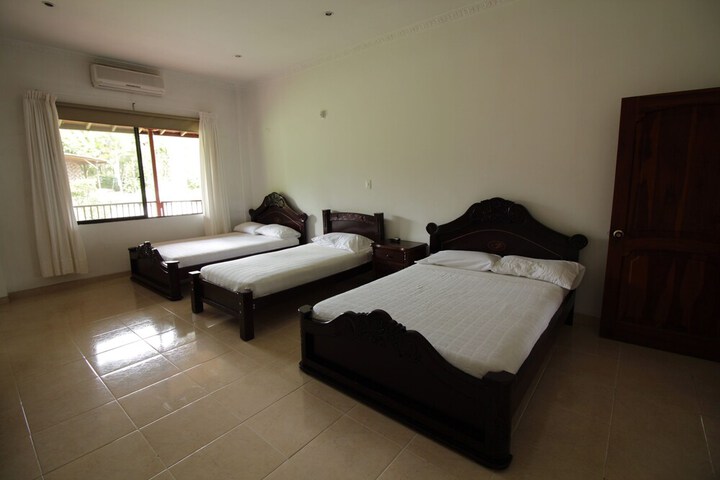 Room 21 of 59
