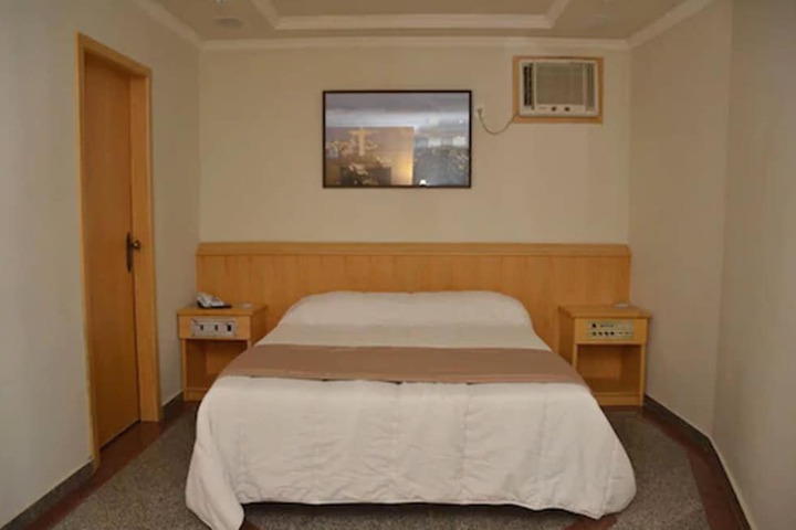 Room 26 of 72