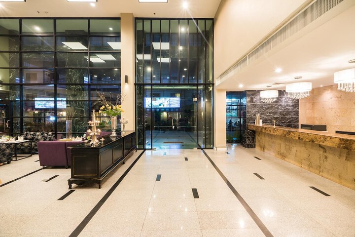 Hotel Lobby