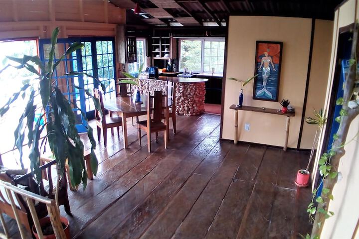 Room 40 of 87