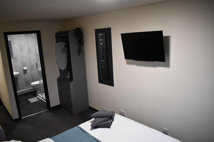 Room 18 of 21