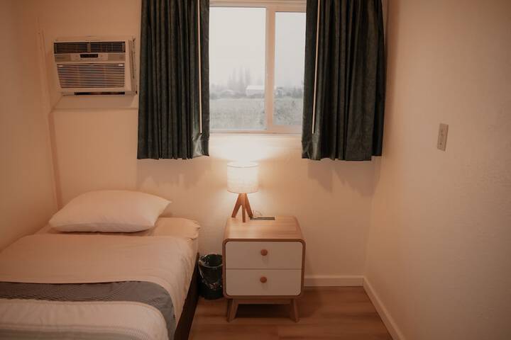 Room 11 of 41