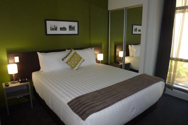Room 16 of 29