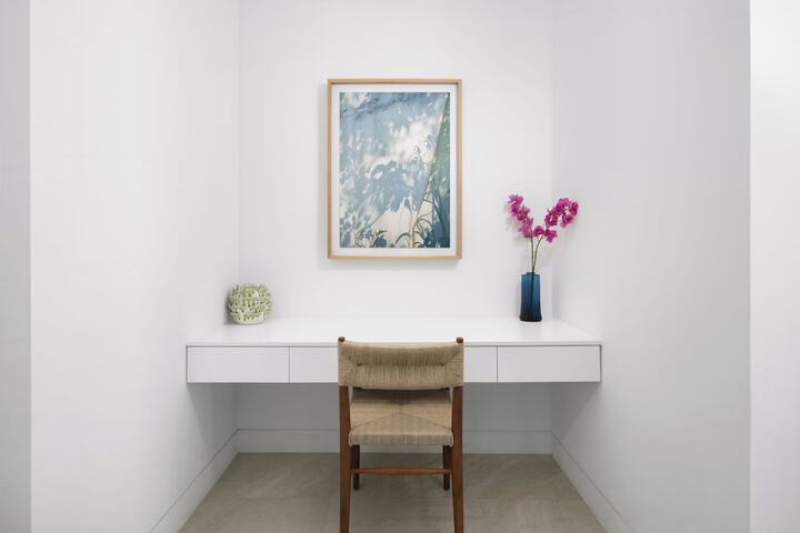 Room 42 of 344