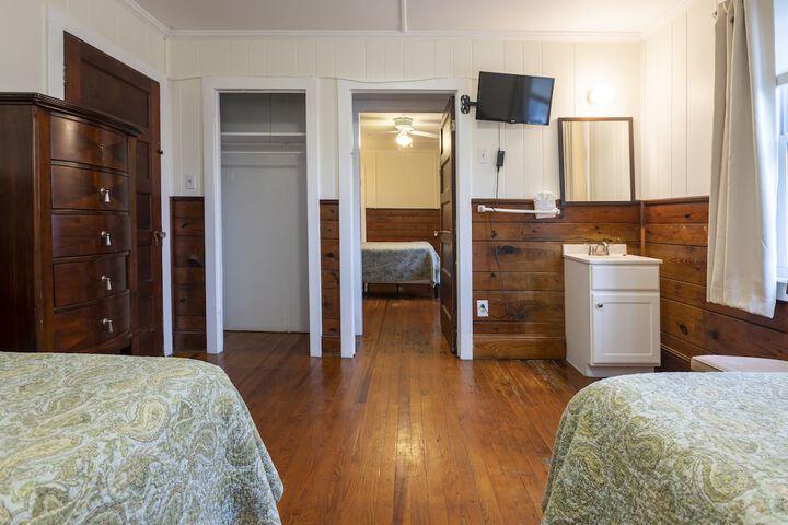 Room 83 of 309